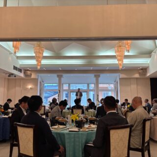南魚沼市観光協会定時総会交流会!
第14期南魚沼市観光協会様の定時総会交流会に出席しました。😊
主催者代表で南雲会長よりご挨拶で始まりました。🎤
会場となったグレースコート・レアリス金誠館には約50人ほどの正会員・賛助会員が集まりました。👍
久しぶりにお会いした方々もいて楽しいひと時でした。😍
今後も宜しくお願い致します!🥰
#南魚沼市
#南魚沼市観光協会
#観光
#ゼッピン雪国宣言